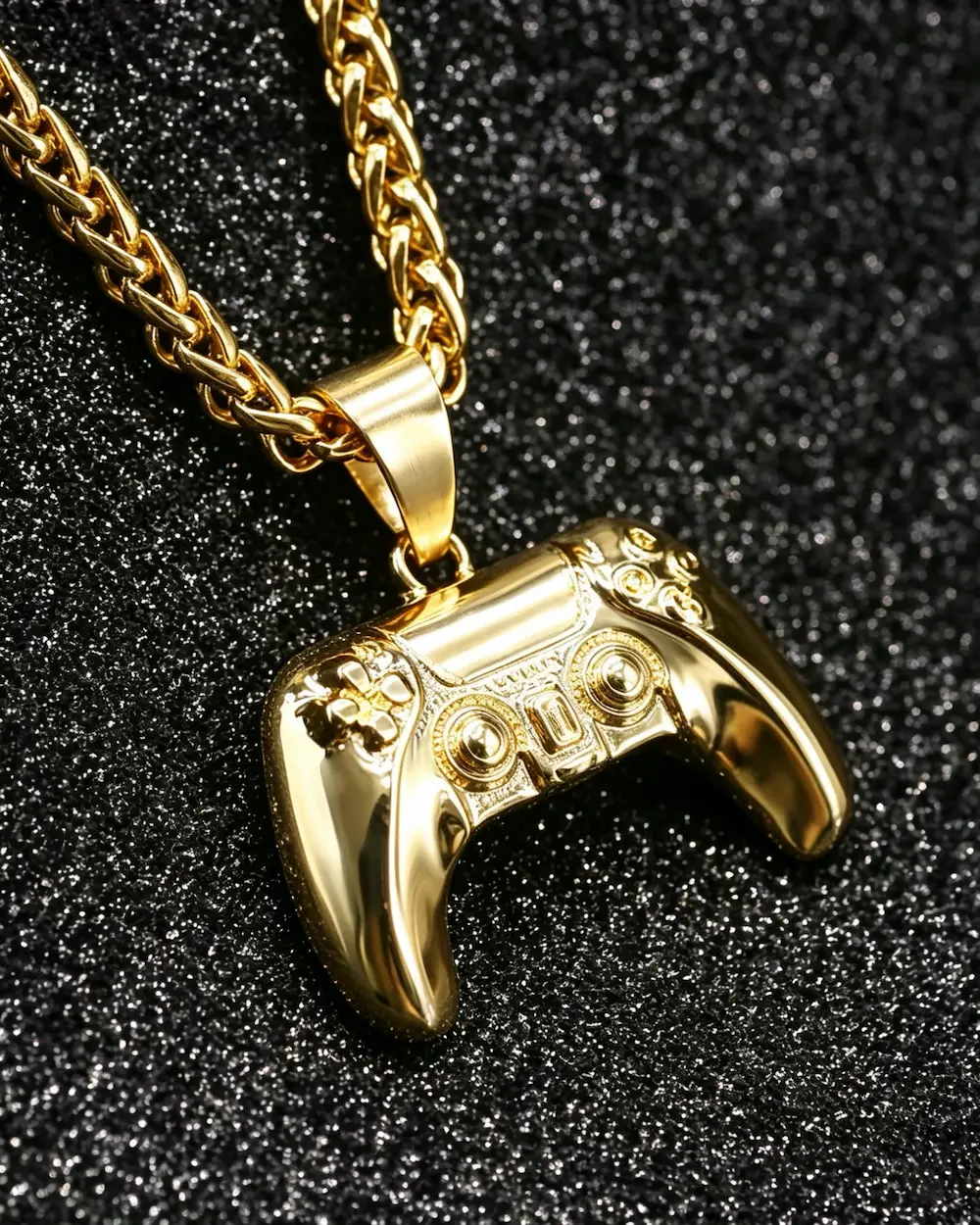 Aura Ace Controller Alloy Electroplated Necklace in Gold